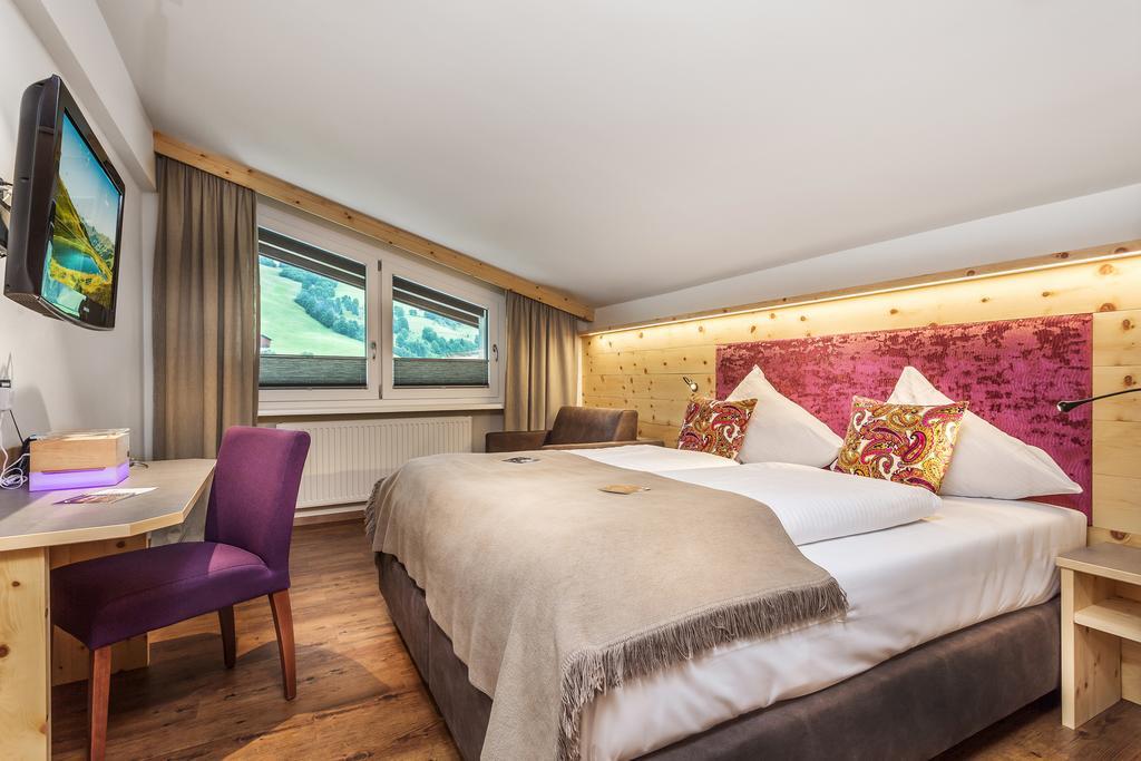 Hotel Talblick Saalbach-Hinterglemm Rum bild