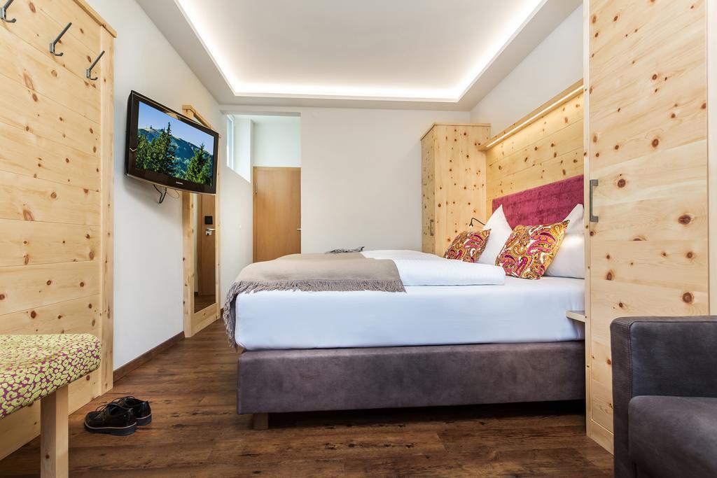 Hotel Talblick Saalbach-Hinterglemm Rum bild
